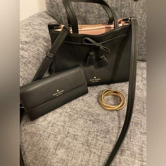 Kate Spade Wallet♠️ - Picture 3 of 9